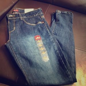 Brand new Arizona skinny jeans